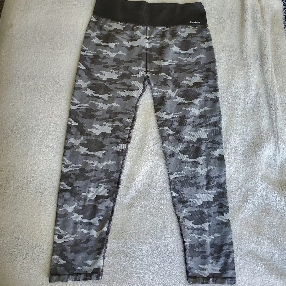 Reebok Gray Camo Leggings‎ 2XL Workout Walking Yoga Running